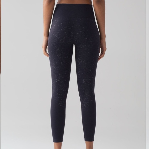 Lululemon Free To Flow 7/8 Tight Seamless Legging - Picture 2 of 9